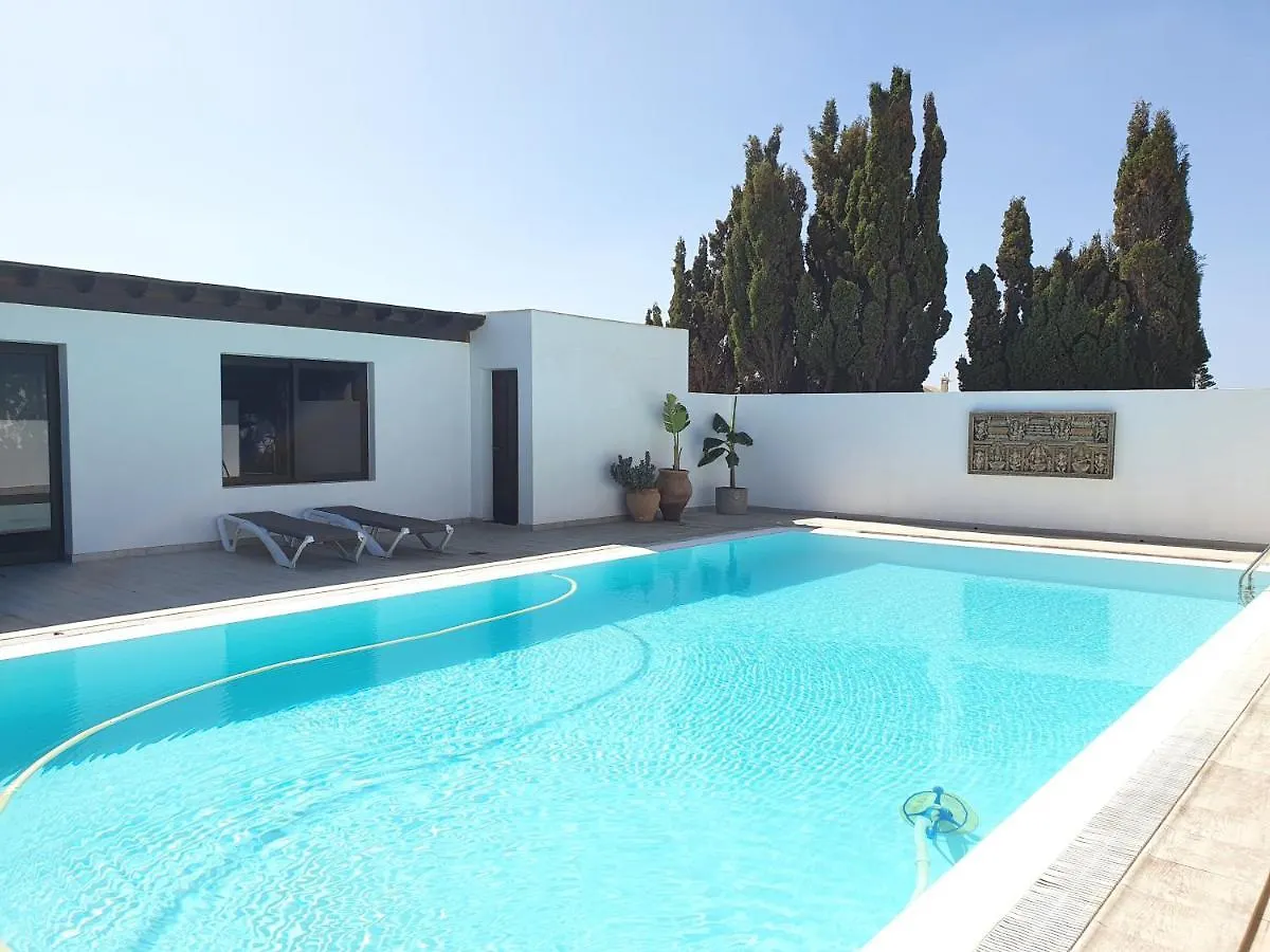 Villa Nazoly Nazaret 0*,  Spain